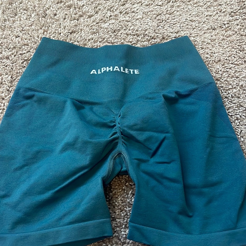 Alphalete amplify